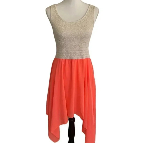 Rue 21 M ivory lace and coral skirt dress with shark bite hem - Picture 1 of 8